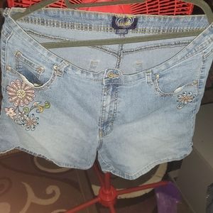 Angels jean shorts size 20w